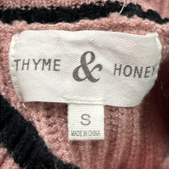 THYME & HONEY NWT Pink/Black Bow Ruffle Cuff Mock Neck Boho/Cottage Sweater S - Picture 4 of 15